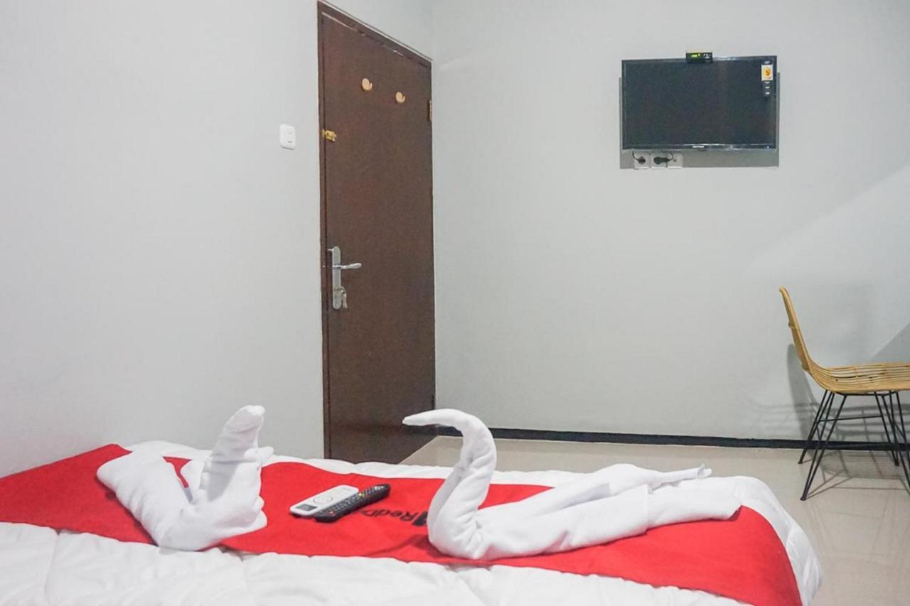 Reddoorz Plus @ Kalpataru Маланг Екстериор снимка